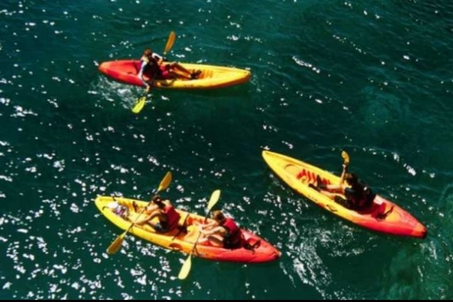  Hacerse a la mar en kayak 